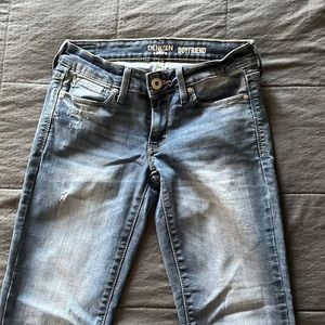 Levi’s boyfriend stretch skinny jeans size 0